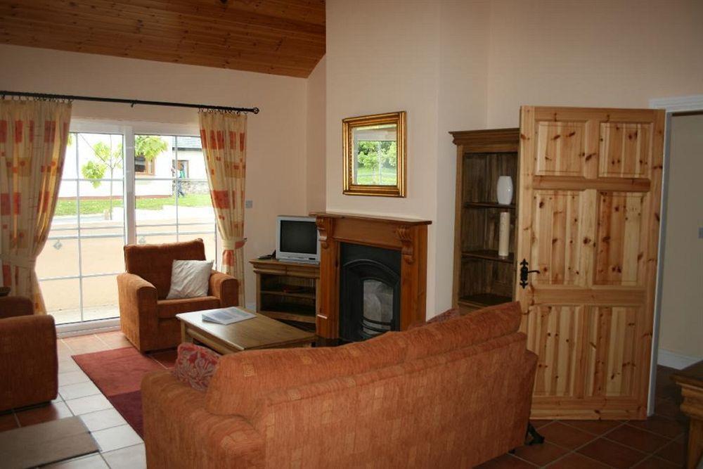 East Clare Golf Village Bodyke Zewnętrze zdjęcie