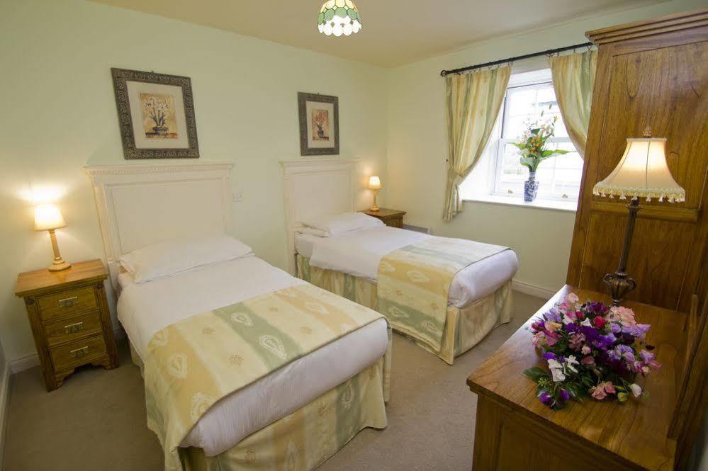 East Clare Golf Village Bodyke Zewnętrze zdjęcie